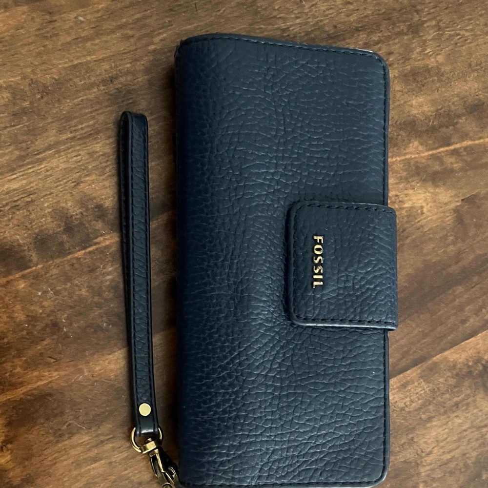 Fossil Navy blue Textured Leather Wristlet Wallet - Picture 3 of 13
